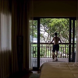 Jr. Suite